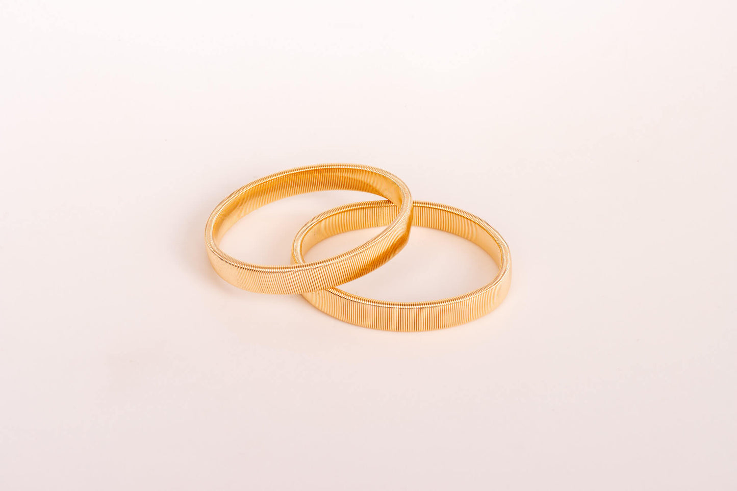 gold colour metal sleeve band fashion accessory