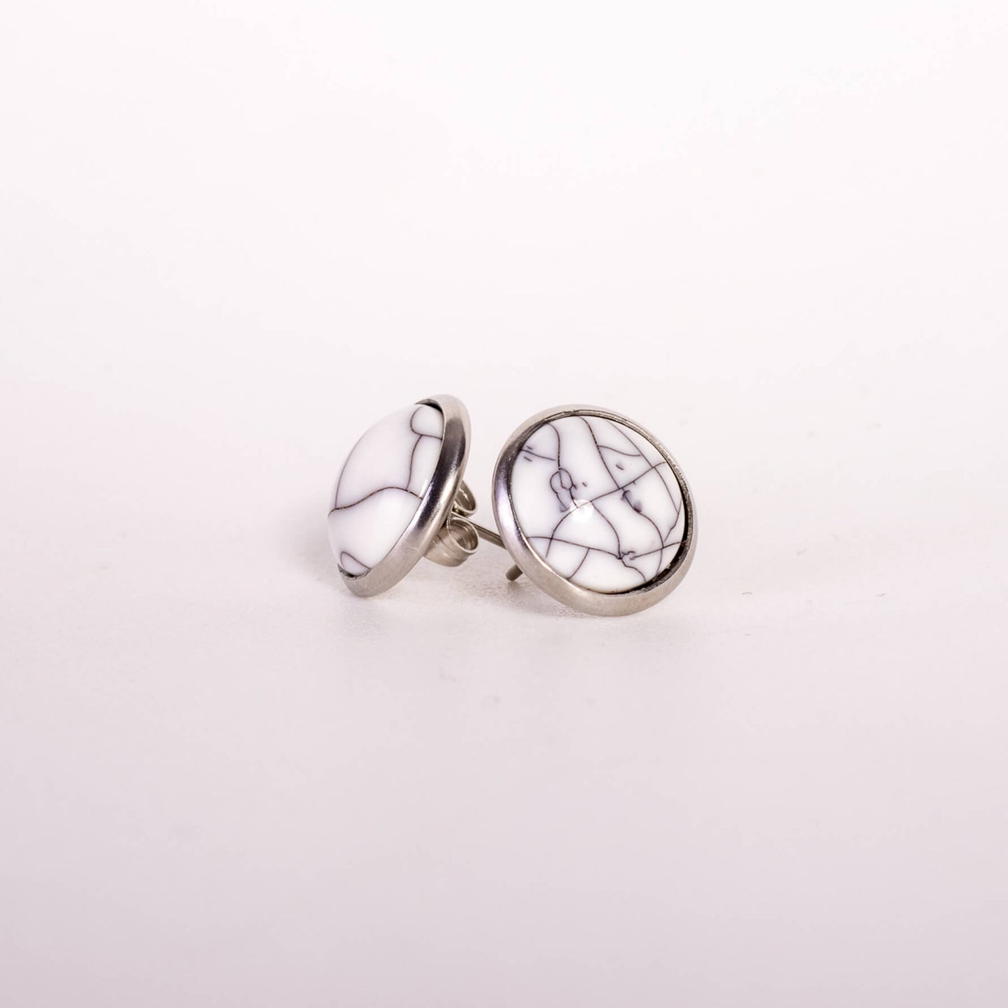 white howlite resin round stud earrings