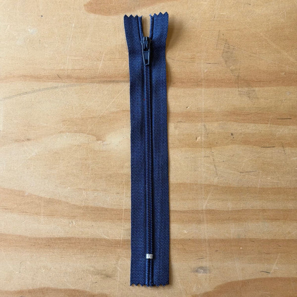 15cm dress zip in navy blue