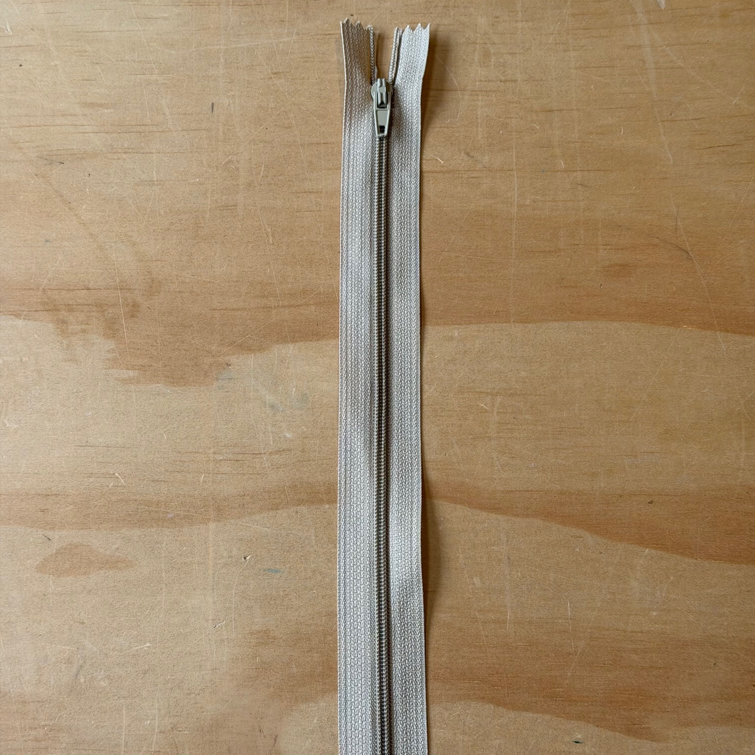 beige 55cm dress zip