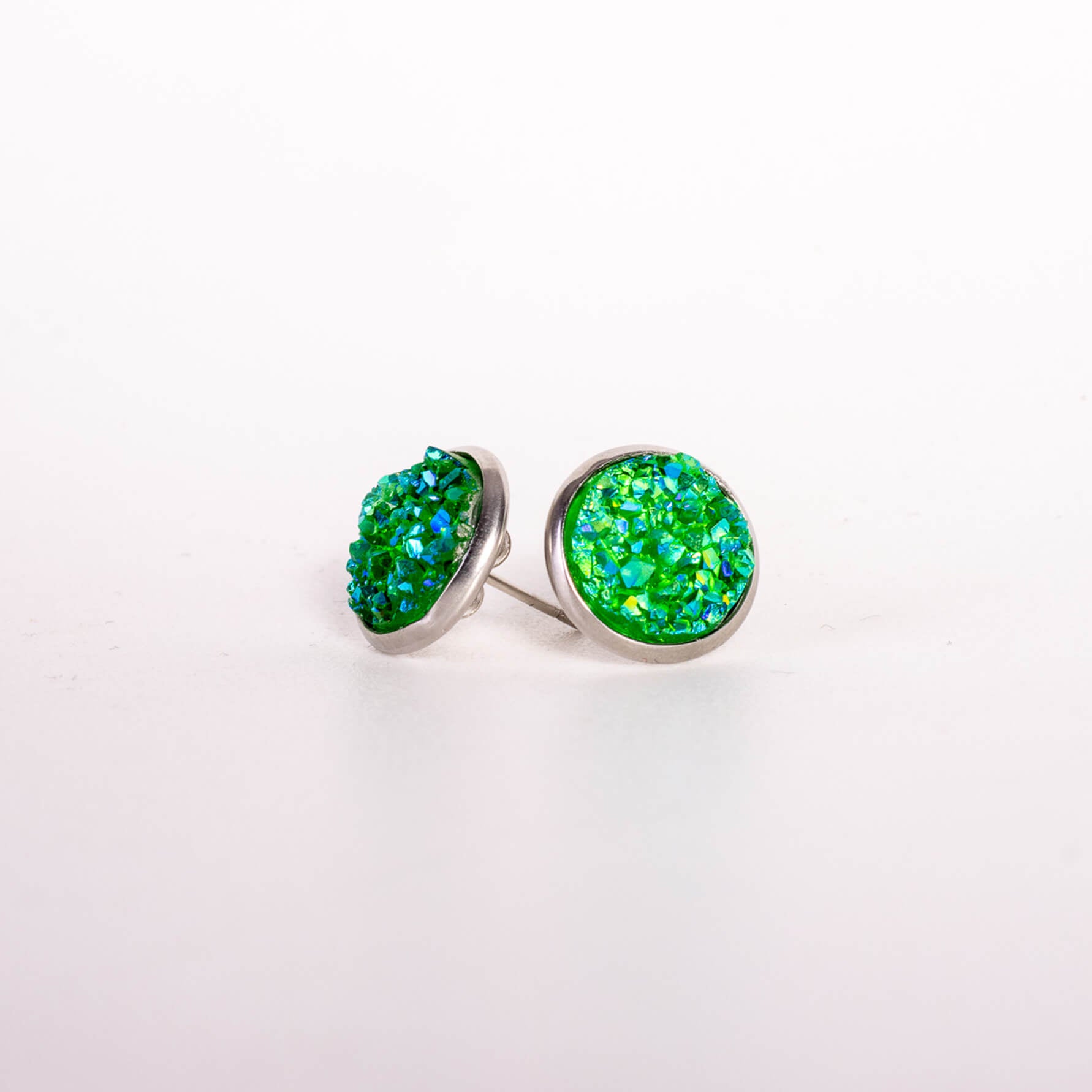 emerald green crystal look stud earrings